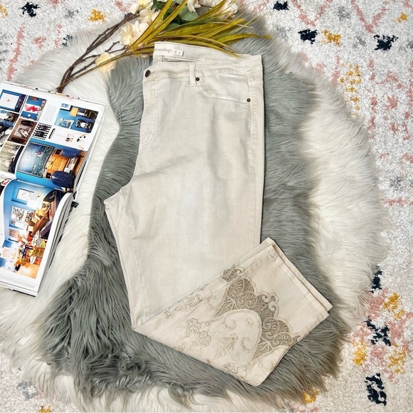 Soft Surroundings Tan Embroidered Straight leg Women’s Jeans Sz 20W - Picture 1 of 10